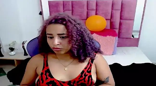 Snapshot of lanenaguevara chatting on 02-07-25, 03:41 lanenaguevara online show from 02-07-25, 03:41