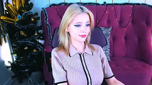 LeonaStane online show from 12-19-25, 05:59