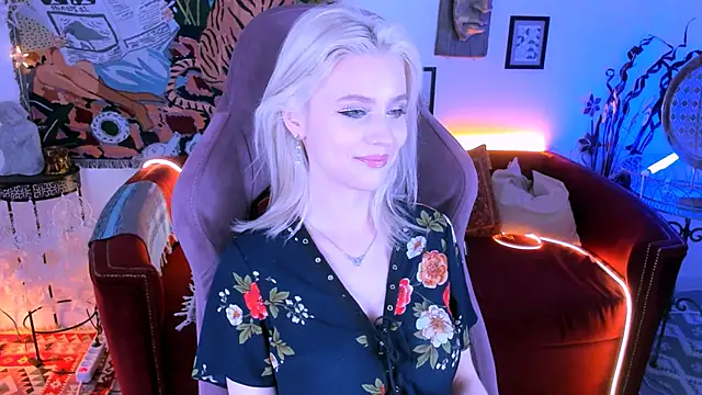 LeonaStane online show from 03-20-25, 05:04