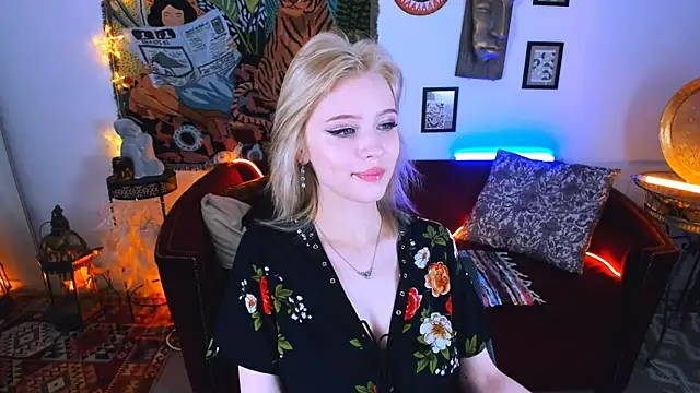 LeonaStane online show from 10-15-25, 05:10