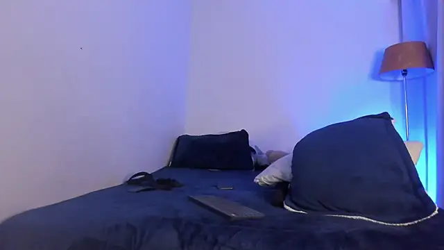 Snapshot of bakersboyssexys chatting on 10-09-25, 01:50 bakersboyssexys online show from 10-09-25, 01:50