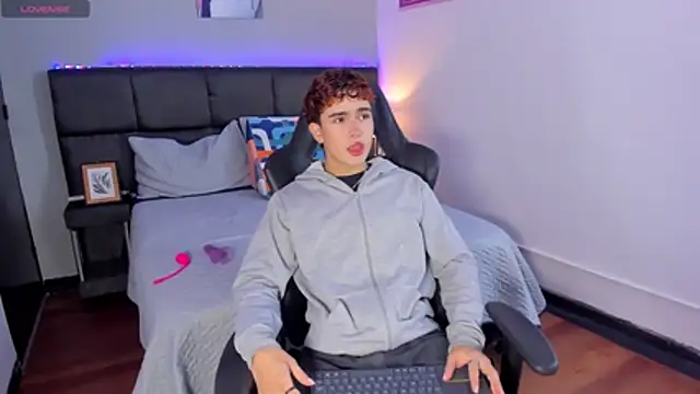 Aiiden 15 online show from 01-15-26, 12:41