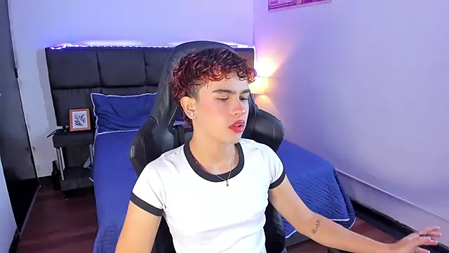 Aiiden 15 online show from 11-29-25, 12:49