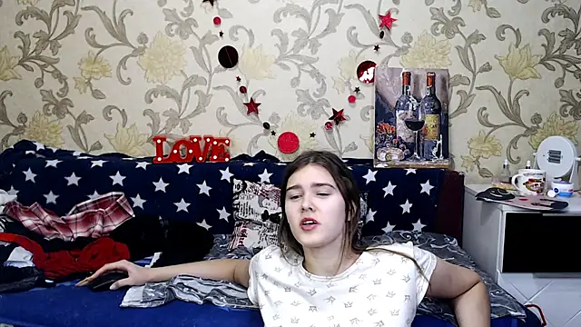 Snapshot of JennyStormy chatting on 02-17-25, 07:55 JennyStormy online show from 02-17-25, 07:55