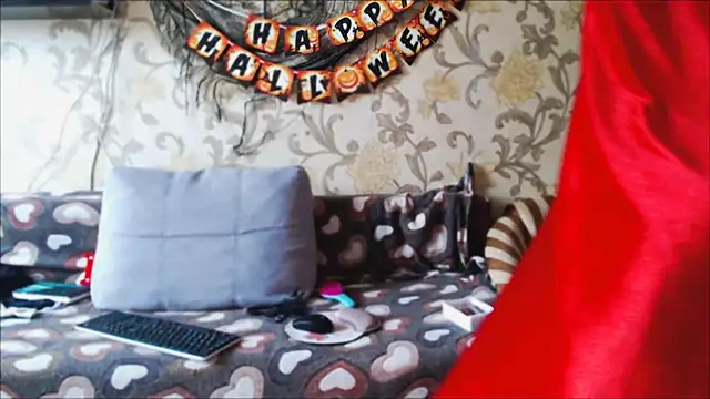 Snapshot of JennyStormy chatting on 10-24-25, 07:40 JennyStormy online show from 10-24-25, 07:40