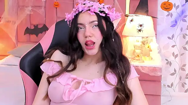 ArianaFranco online show from 10-31-25, 02:35