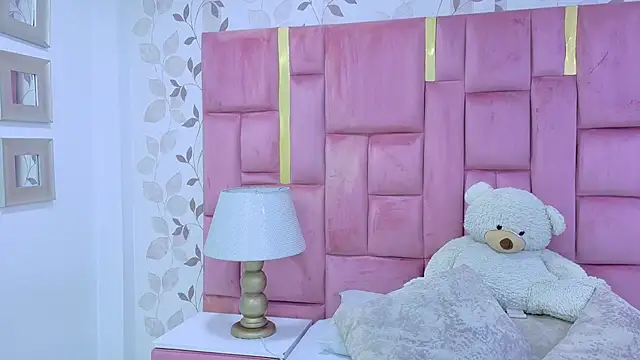 ArianaFranco online show from 05-17-26, 02:50