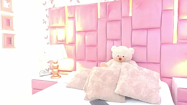 Snapshot of ArianaFranco chatting on 06-24-26, 02:26 ArianaFranco online show from 06-24-26, 02:26
