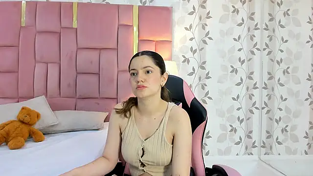 ArianaFranco online show from 10-10-25, 03:35