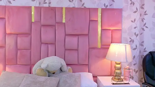 ArianaFranco online show from 05-15-26, 12:58