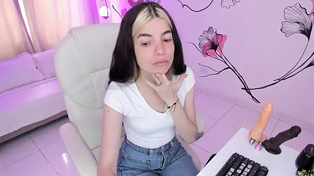 Isabela Fiorelli online show from 09-29-25, 03:39