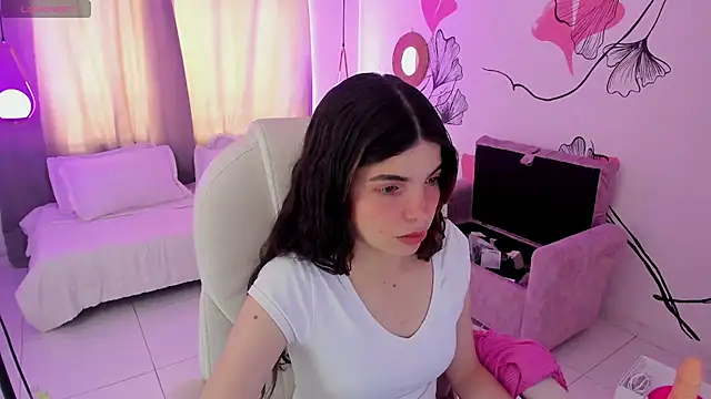 Isabela Fiorelli online show from 05-11-26, 02:45