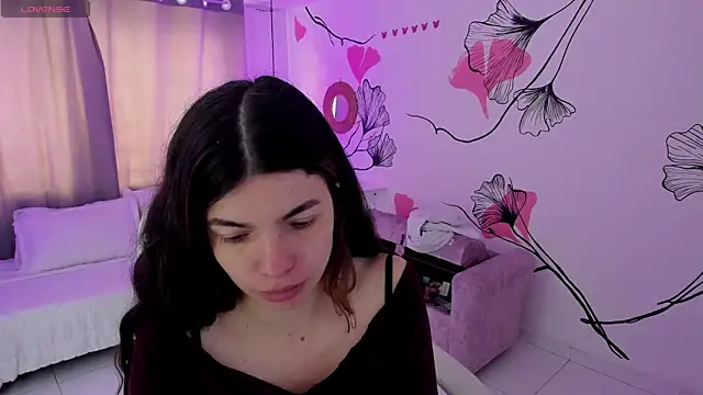Isabela Fiorelli online show from 05-07-26, 01:47