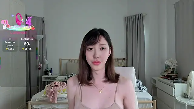 Snapshot of joycemilka chatting on 09-14-25, 07:20 joycemilka online show from 09-14-25, 07:20