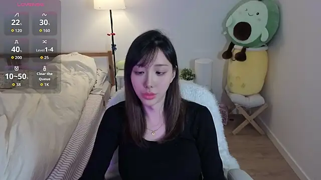 joycemilka online show from 04-08-26, 12:06