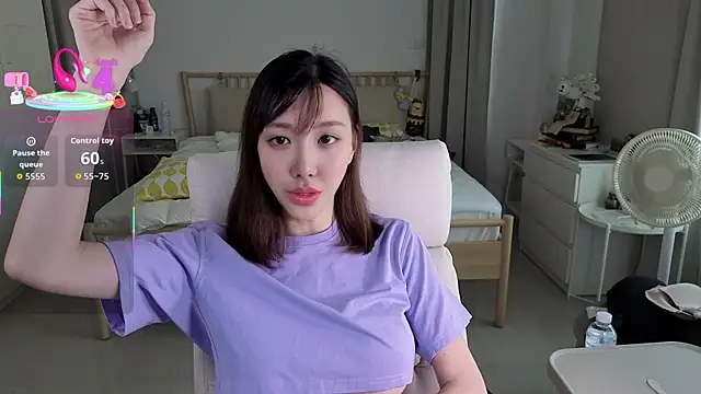 Snapshot of joycemilka chatting on 09-20-25, 06:29 joycemilka online show from 09-20-25, 06:29