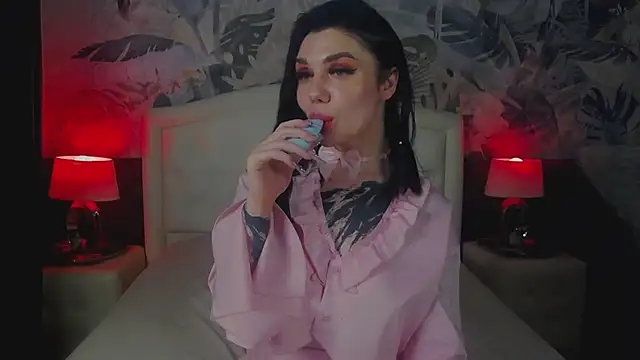 MaeveMoon online show from 05-20-26, 02:19