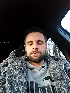 ademandjulia online show from 03-26-26, 05:44