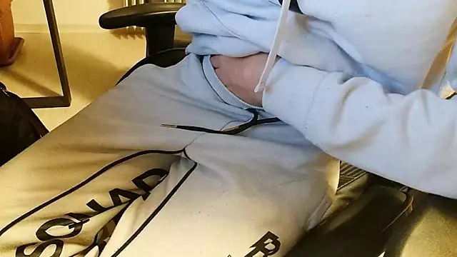 ademandjulia online show from 02-25-26, 03:07