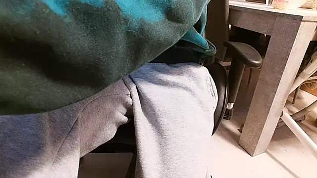 ademandjulia online show from 03-21-26, 09:08