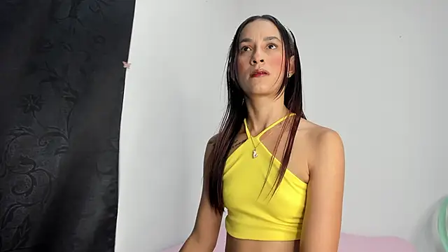 Olivia Stevens online show from 04-05-26, 08:59