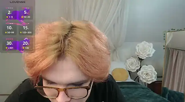 LouiseCoke online show from 02-11-25, 11:44