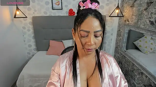 Snapshot of Michelle__taylor chatting on 03-19-25, 05:17 Michelle taylor online show from 03-19-25, 05:17