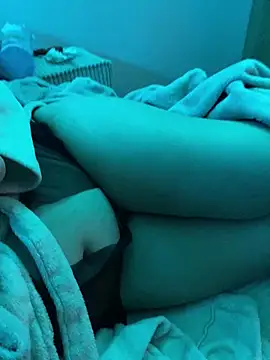 Princessemisse online show from 10-31-25, 08:27