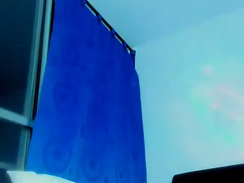 Snapshot of Alessandro_1610 chatting on 09-27-25, 07:03 Alessandro 1610 online show from 09-27-25, 07:03