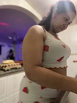 Carola-Ross online show from 12-13-25, 08:04