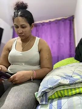 Carola-Ross online show from 03-18-26, 05:25