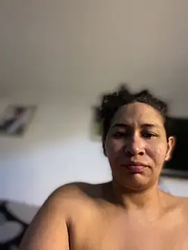 Snapshot of Carola-Ross chatting on 06-06-26, 01:38 Carola-Ross online show from 06-06-26, 01:38