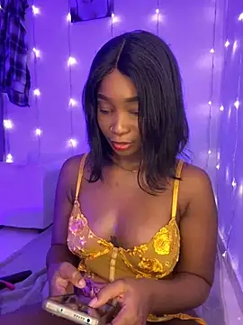 Snapshot of blackgril12 chatting on 03-15-25, 02:03 blackgril12 online show from 03-15-25, 02:03