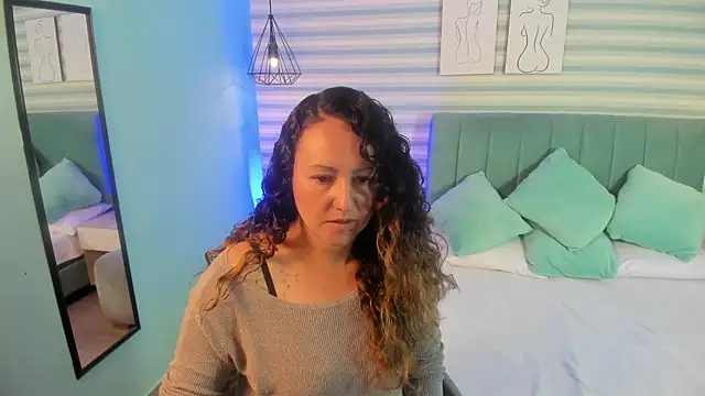 abby apple online show from 09-13-25, 01:22