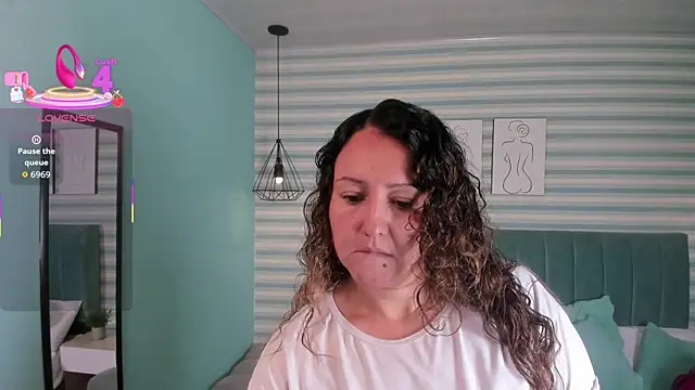 abby apple online show from 11-22-25, 12:37