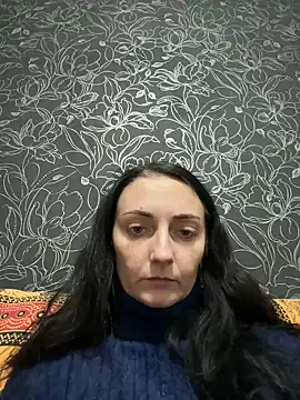 Snapshot of Miroslava1247 chatting on 02-08-25, 03:42 Miroslava1247 online show from 02-08-25, 03:42