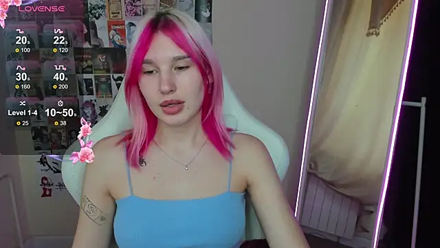 EvelinaLuu online show from 11-23-25, 05:50