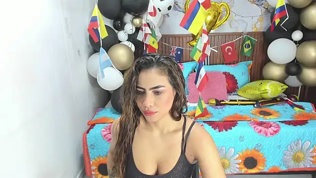 Snapshot of Holly_22 chatting on 07-03-26, 11:06 Holly 22 online show from 07-03-26, 11:06