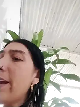 single mother indecent online show from 09-10-25, 11:26