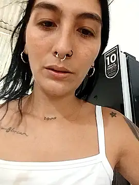 single mother indecent online show from 09-13-25, 03:34