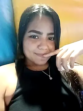 Snapshot of anahi_evans19 chatting on 03-04-25, 12:29 anahi evans19 online show from 03-04-25, 12:29