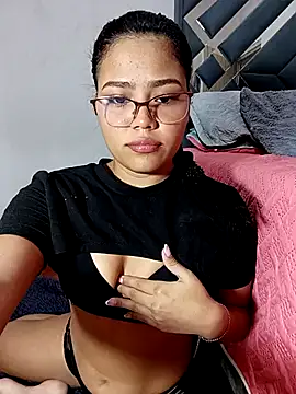 anahi evans19 online show from 11-22-25, 09:24