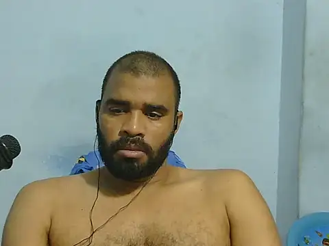 Snapshot of YOX22 chatting on 07-18-26, 11:46 YOX22 online show from 07-18-26, 11:46