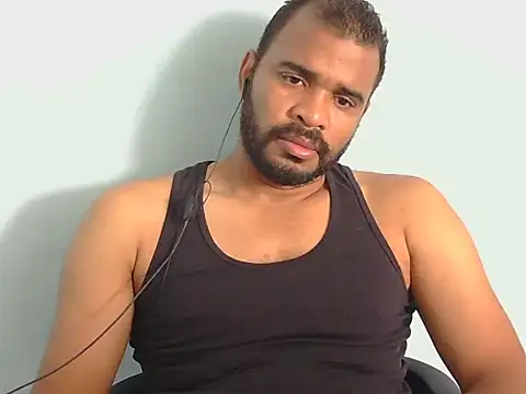 Snapshot of YOX22 chatting on 10-02-25, 01:58 YOX22 online show from 10-02-25, 01:58