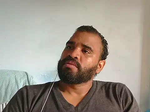 YOX22 online show from 05-11-26, 01:45