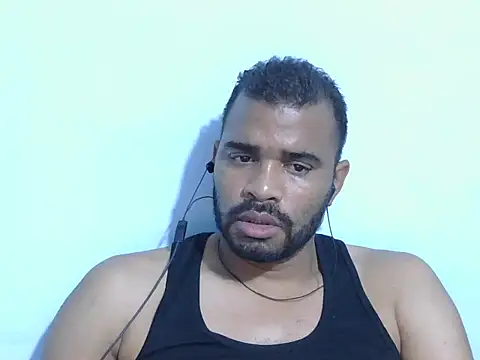 Snapshot of YOX22 chatting on 09-20-25, 03:44 YOX22 online show from 09-20-25, 03:44
