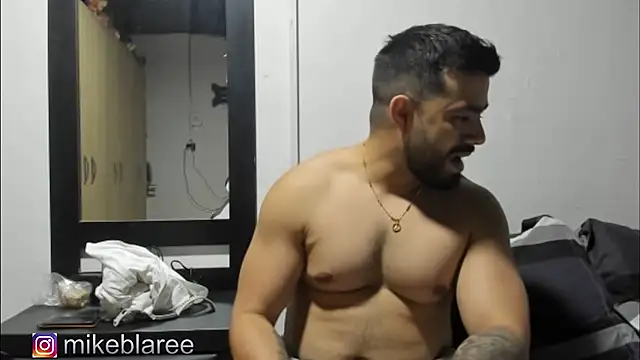 mikeblaree online show from 10-28-25, 02:45