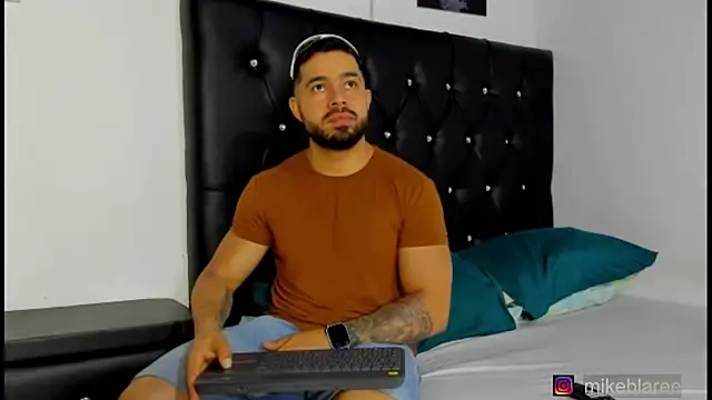 mikeblaree online show from 04-11-26, 08:01