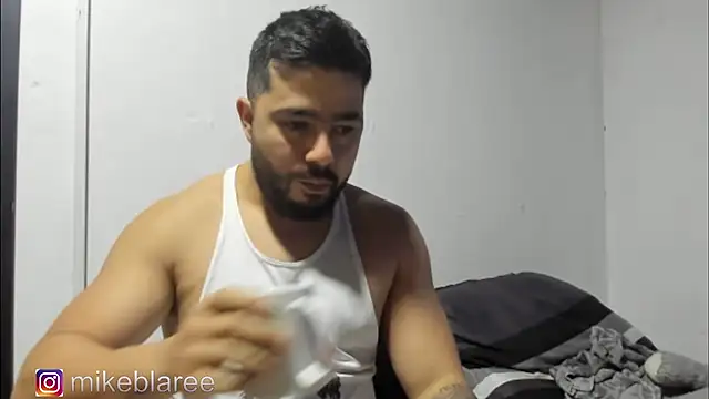 mikeblaree online show from 10-28-25, 03:00