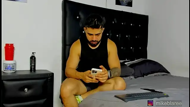 mikeblaree online show from 03-22-26, 05:36